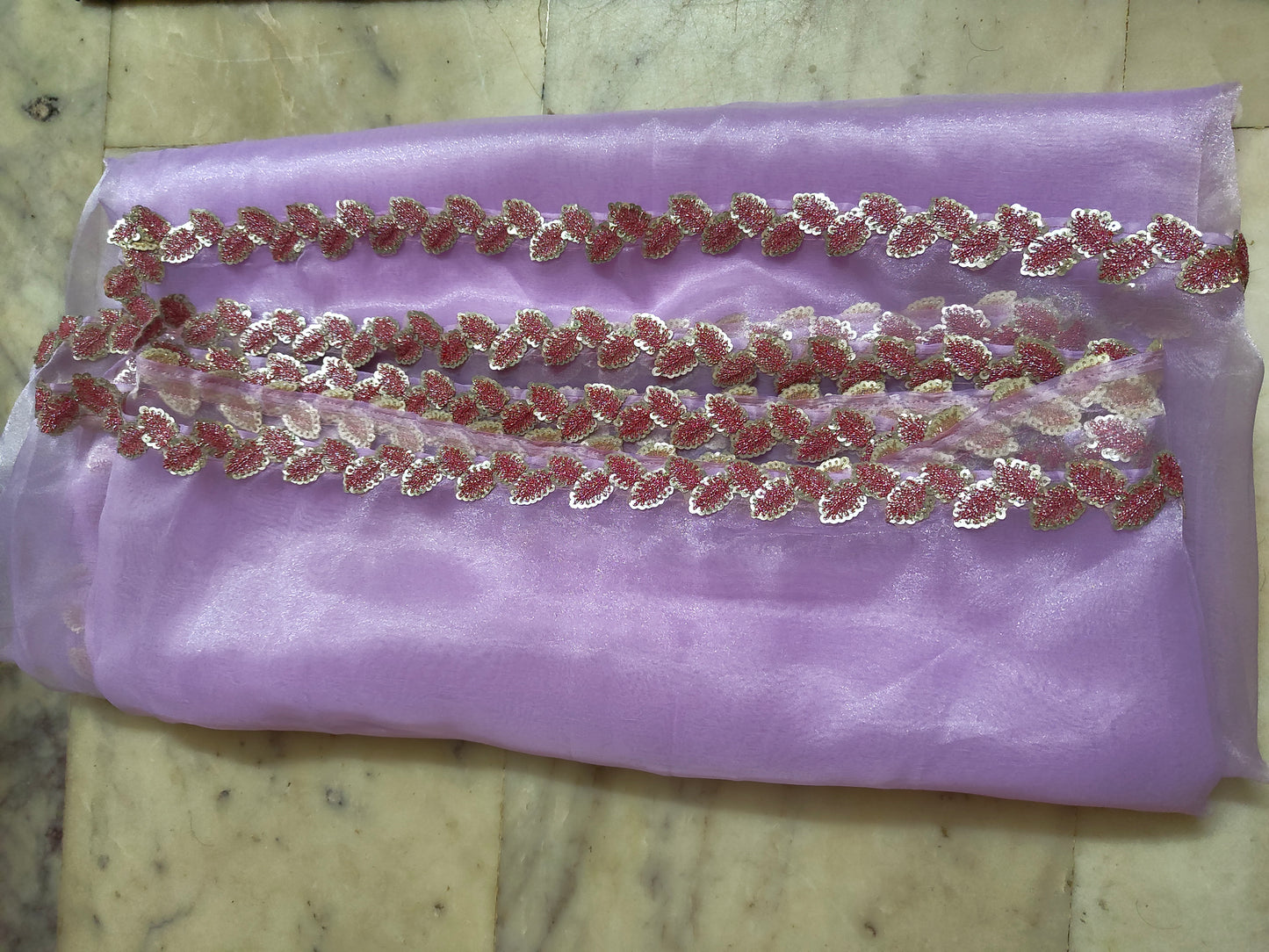 Beautiful and Stylish organza saree(Lavender)