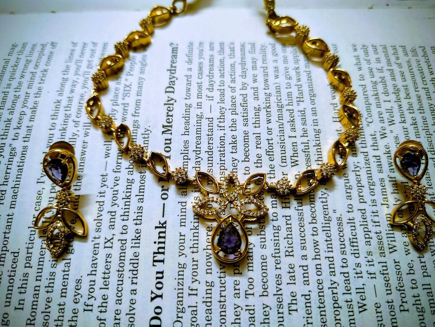 Beautiful and Classic Jewellery set