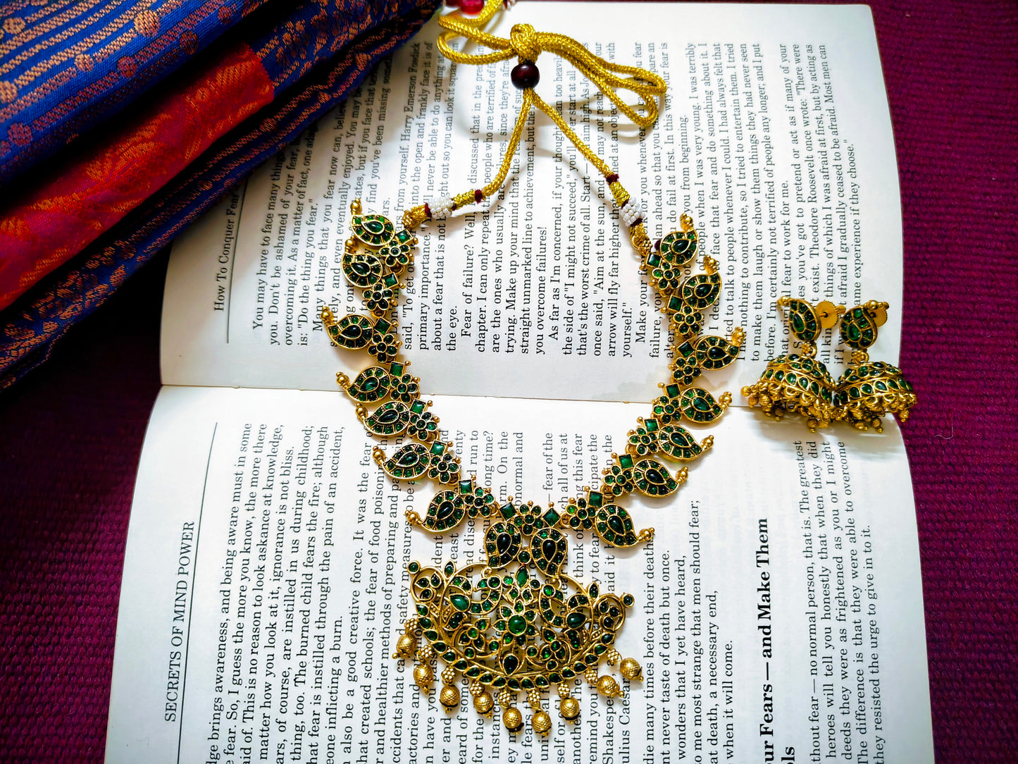 Beautiful and Classic Jewellery set