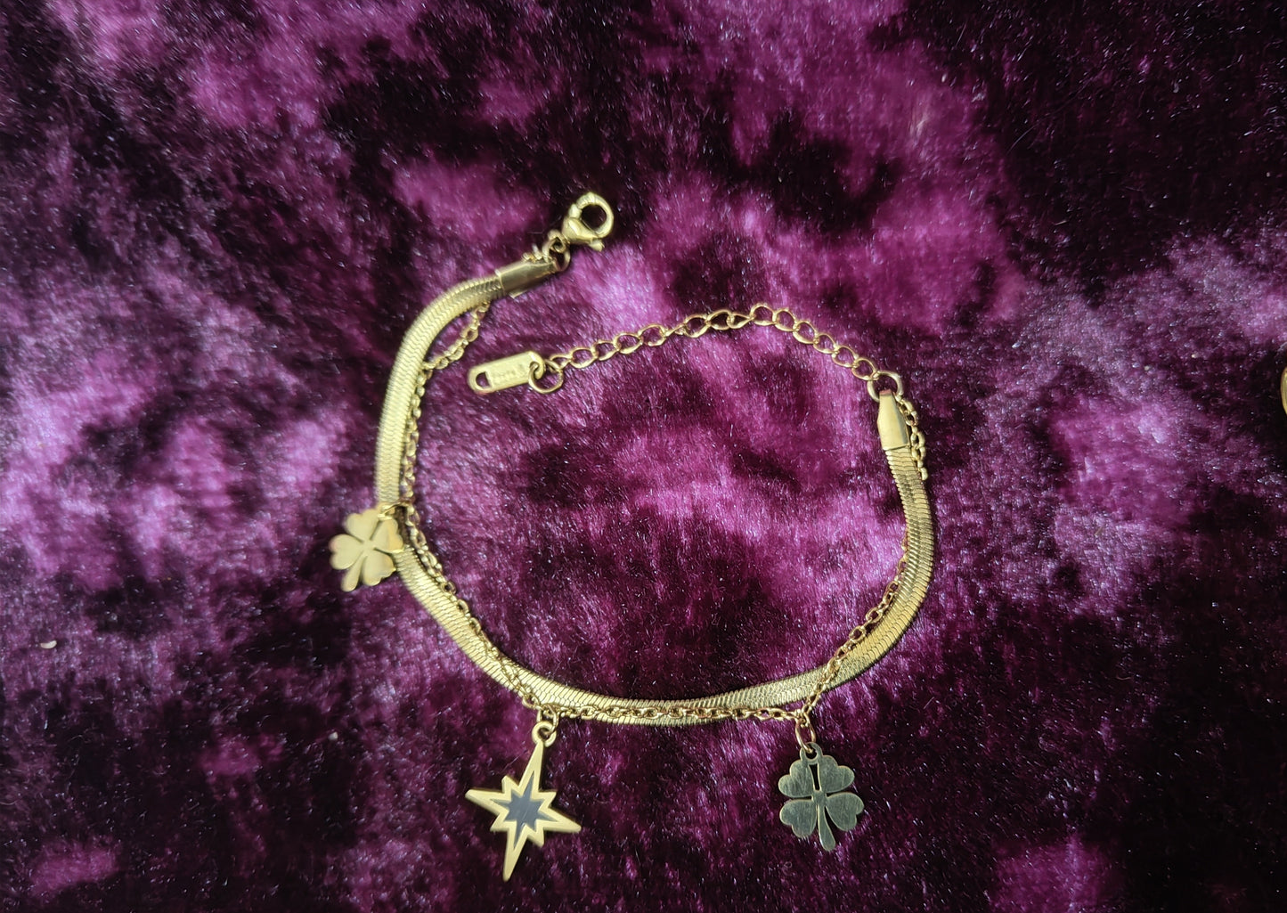 Beautiful and Classic Antitarnish stainless steel charms bracelet -Gold series