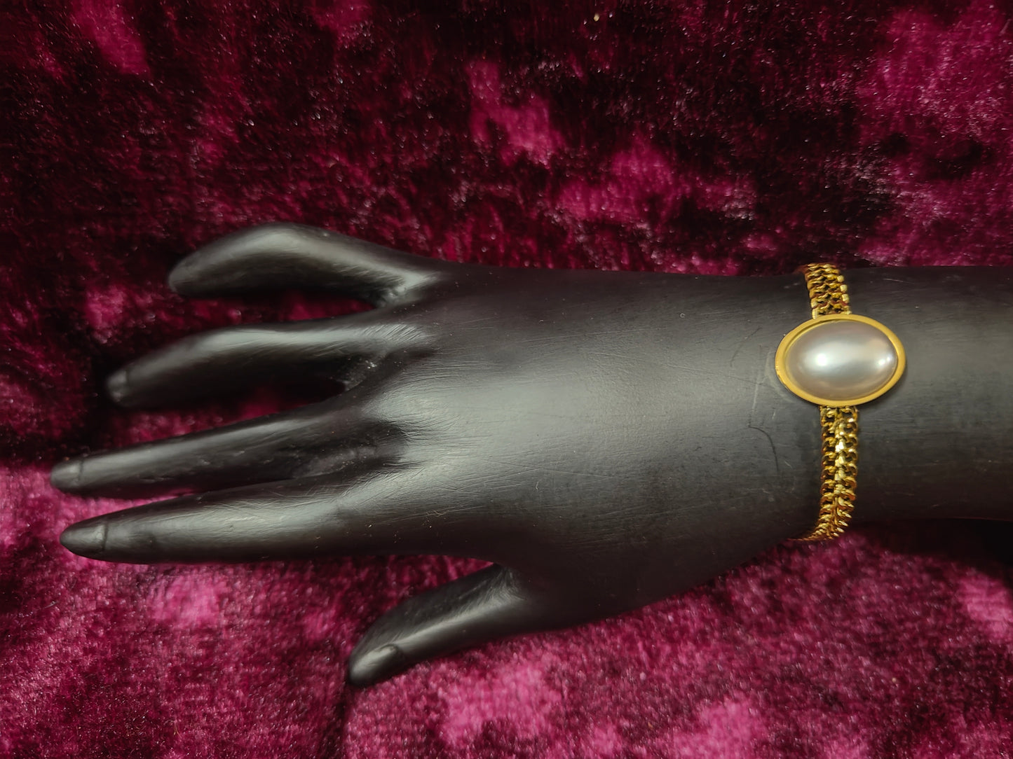 Beautiful and Classic Antitarnish stainless steel charms bracelet -Gold series