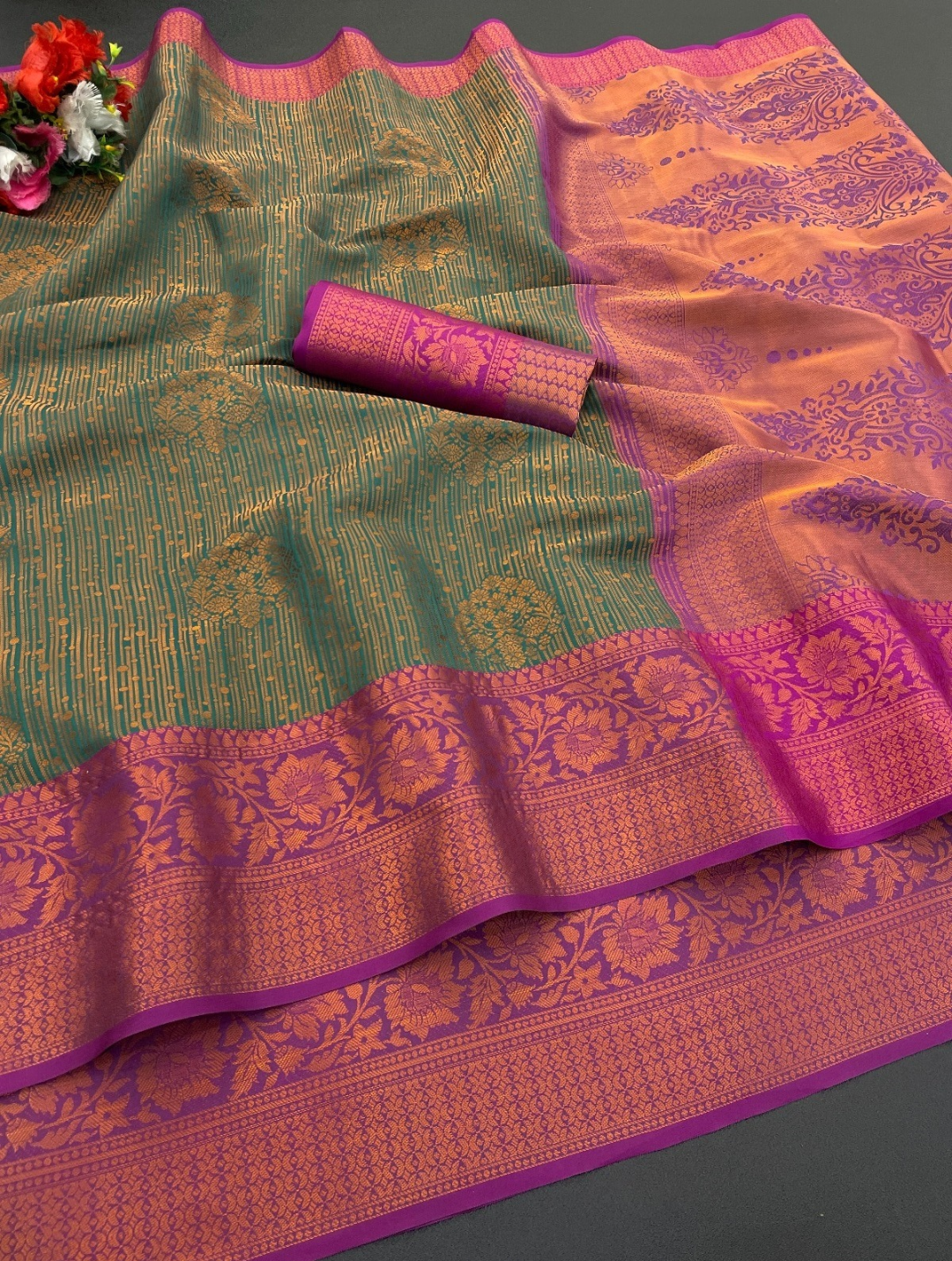 Beautiful and Elegant Banarasi Jacquard Weaving Silk Saree-Dark Green
