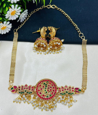 Beautiful and Classic Jewellery set